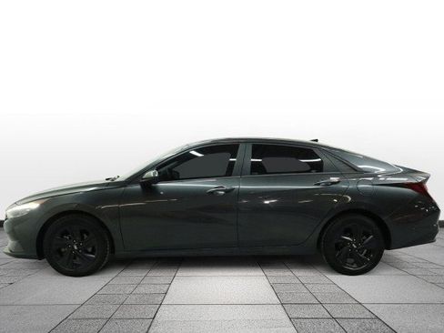 Used 2023 Hyundai Elantra SEL FWD image 4