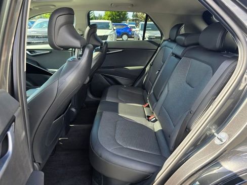 Certified 2023 Kia Niro SX Touring FWD image 18