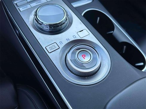 Used 2025 Genesis GV70 2.5T image 29