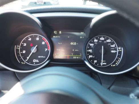 Used 2018 Alfa Romeo Giulia Ti Sport w/ Quick Order Package 22U Sport image 22