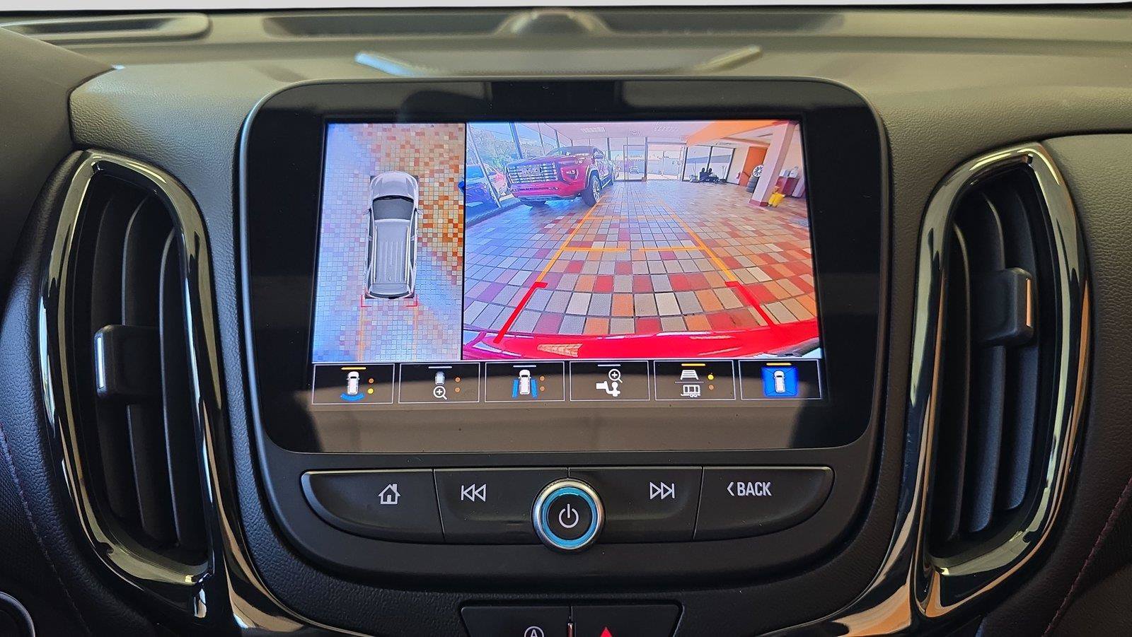Used 2022 Chevrolet Equinox RS w/ RS Leather Package AWD/4WD image 22