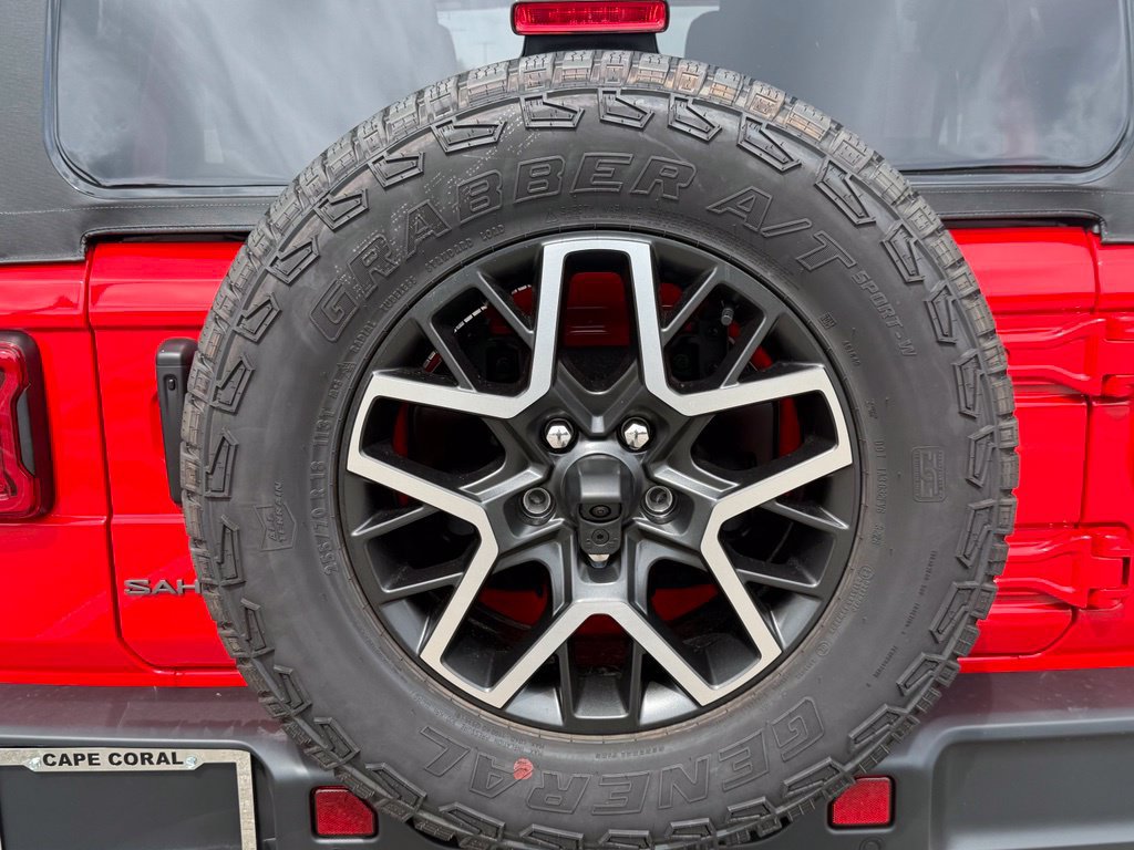 New 2027 Jeep Wrangler Unlimited Sahara AWD/4WD image 36