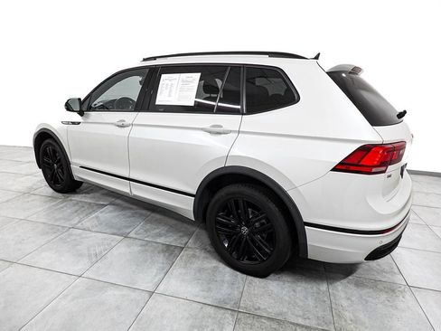 Used 2022 Volkswagen Tiguan SE R-Line AWD/4WD image 5