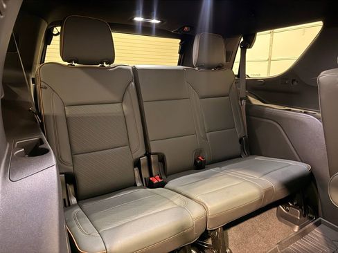 Used 2025 GMC Yukon AT4 w/ AT4 Premium Package AWD/4WD image 33