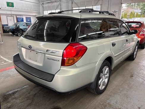 Used 2007 Subaru Outback 2.5i image 4