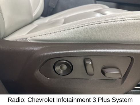 Used 2021 Chevrolet Suburban Z71 w/ Z71 Off-Road Package image 21