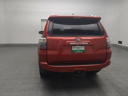 Used 2018 Toyota 4Runner SR5 RWD image 6
