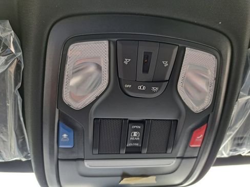 New 2026 RAM 1500 Express image 17