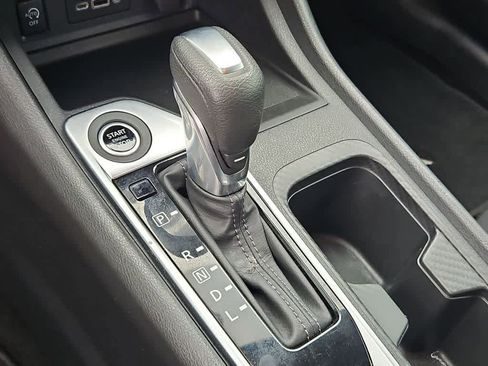 Used 2024 Nissan Sentra SV image 31