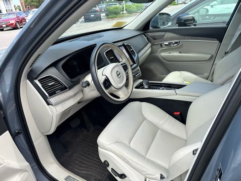 Used 2023 Volvo XC90 B6 Plus w/ Protection Package Premier AWD/4WD image 2