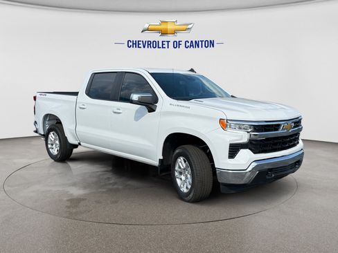 Used 2026 Chevrolet Silverado 1500 LT AWD/4WD image 3