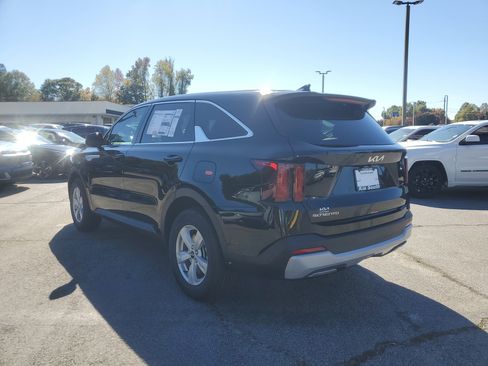 New 2026 Kia Sorento LX image 4