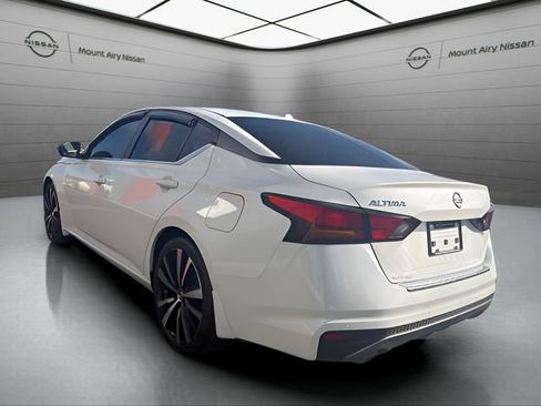 Certified 2022 Nissan Altima 2.5 SR image 5