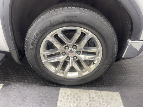 Used 2019 GMC Sierra 1500 SLT w/ SLT Premium Package image 28