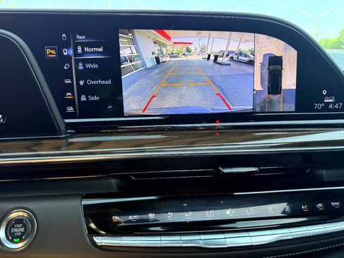 Used 2024 Cadillac Escalade ESV Sport Platinum w/ LPO, ONYX Package AWD/4WD image 27