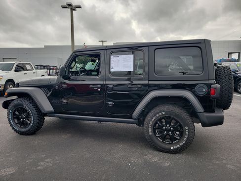 Used 2023 Jeep Wrangler Unlimited Sport AWD/4WD image 7