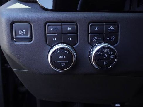 Used 2023 GMC Sierra 1500 SLT w/ SLT Premium Package AWD/4WD image 12
