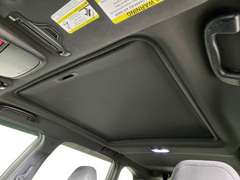 Certified 2025 Subaru Forester Premium w/ Convenience Package #2 AWD/4WD image 19