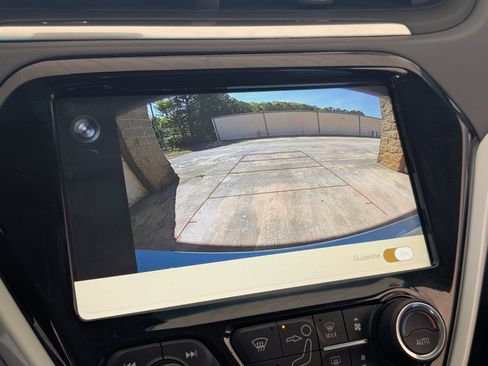 Used 2021 Chevrolet Bolt LT image 25