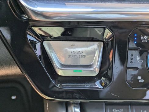 Used 2024 GMC Sierra 2500 Denali Ultimate image 38