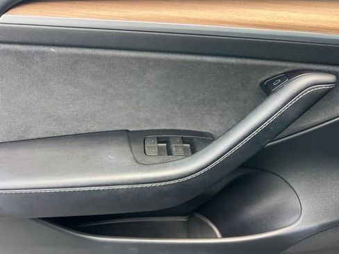 Used 2023 Tesla Model 3 Standard Range RWD image 11