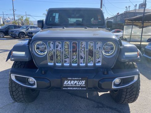 Used 2021 Jeep Wrangler Unlimited Sahara w/ Cold Weather Group AWD/4WD image 3