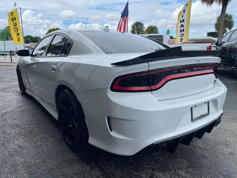 Used 2019 Dodge Charger Scat Pack image 7