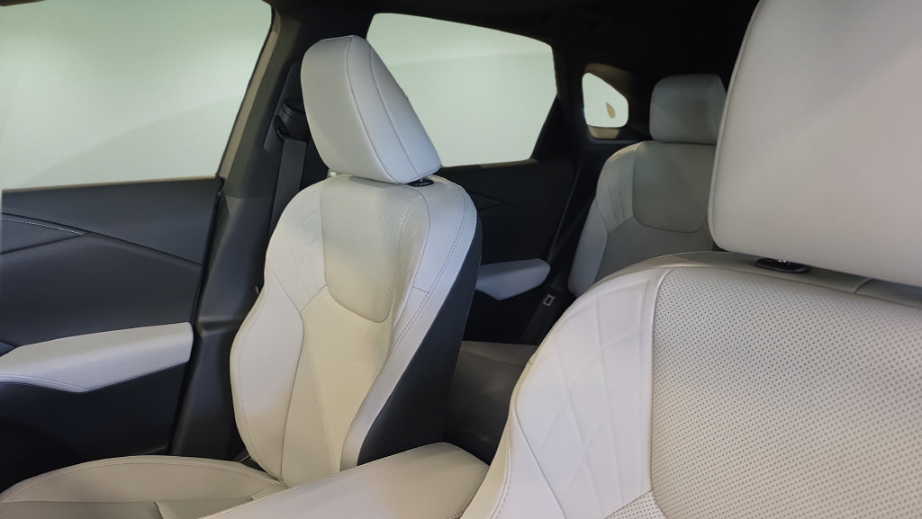 New 2026 Lexus RX 350h AWD/4WD image 15