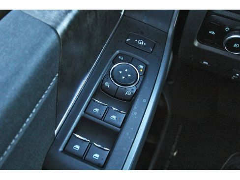 Used 2023 Ford F250 Lariat w/ Sport Appearance Package image 21