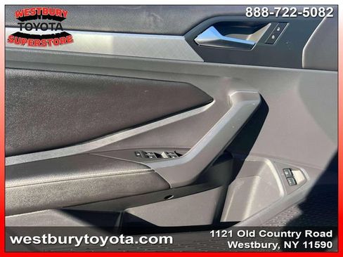Used 2022 Volkswagen Jetta SE FWD image 20