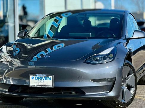 Used 2023 Tesla Model 3 Standard Range image 30