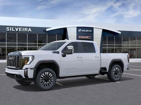 New 2025 GMC Sierra 3500 Denali Ultimate image 2