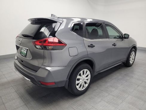 Used 2018 Nissan Rogue S FWD image 10
