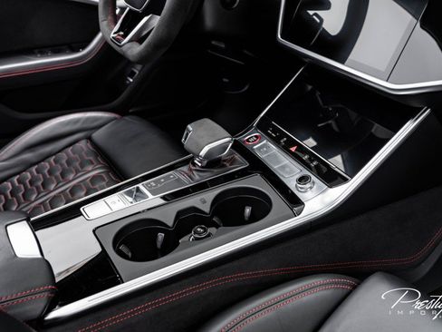 Used 2022 Audi RS 6 w/ Executive Package image 50