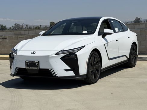 New 2026 Lexus ES 500e AWD/4WD image 5