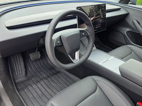 Used 2025 Tesla Model 3 Long Range RWD image 9