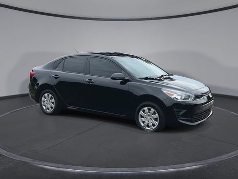 Used 2022 Kia Rio LX FWD image 2