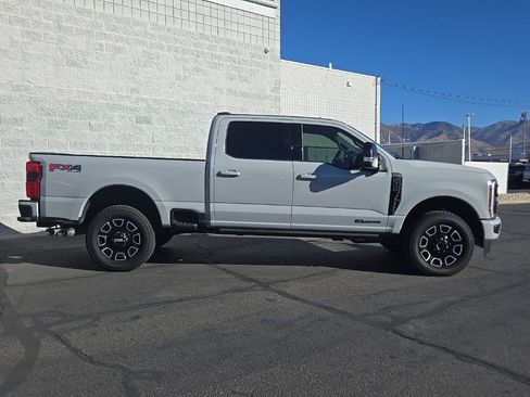Used 2025 Ford F350 Platinum image 2