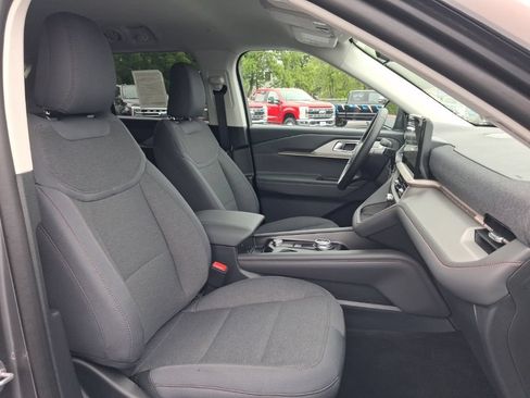 New 2026 Ford Explorer Active AWD/4WD image 15