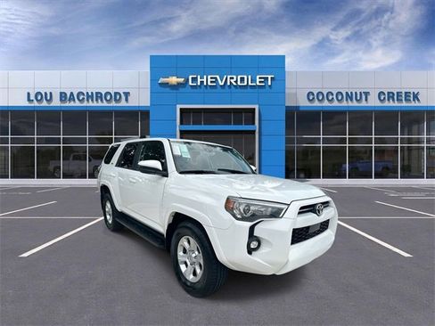 Used 2024 Toyota 4Runner SR5 image 1