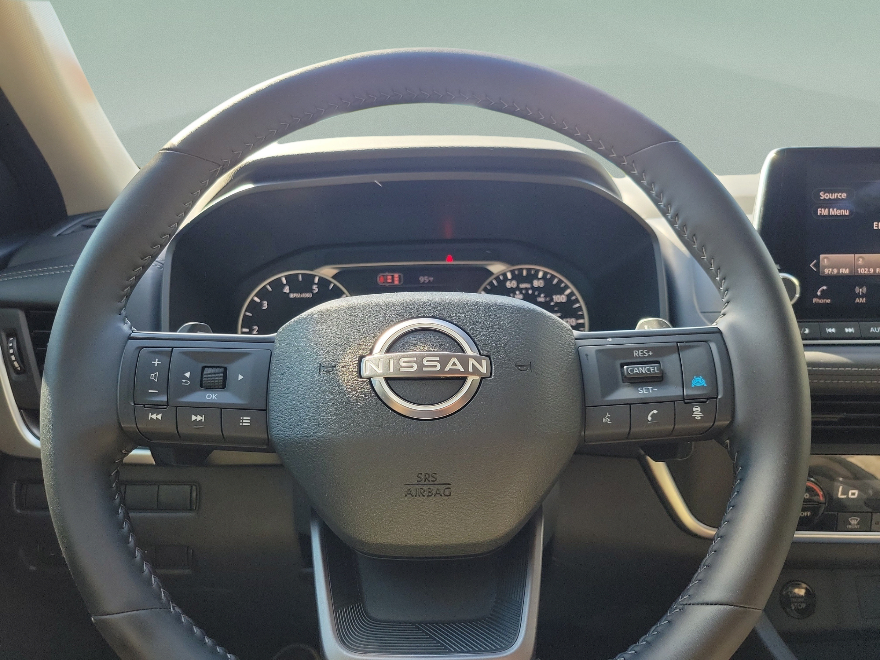 Certified 2026 Nissan Rogue SV FWD image 17