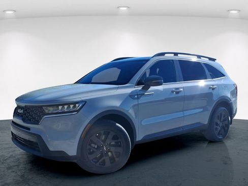 Used 2023 Kia Sorento S w/ Panoramic Sunroof Package image 2