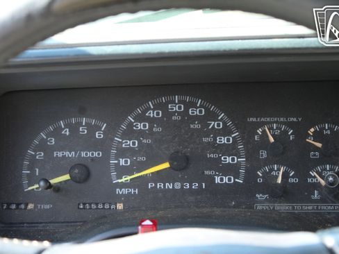 Used 1999 Chevrolet Tahoe Z71 w/ Preferred Equipment Group AWD/4WD image 34