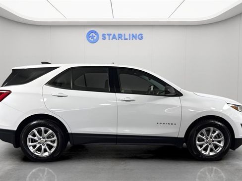Used 2018 Chevrolet Equinox LS image 11