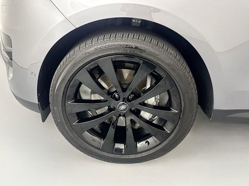 Certified 2025 Land Rover Range Rover Sport SE AWD/4WD image 30