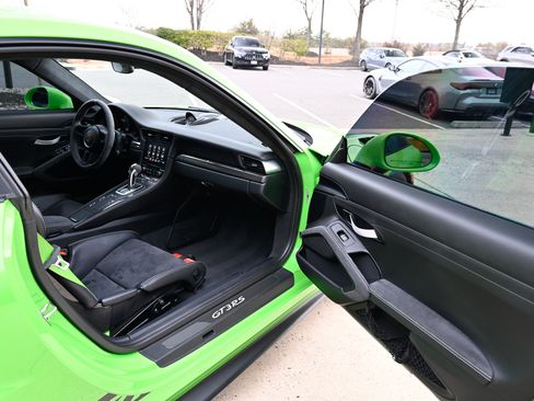 Used 2019 Porsche 911 GT3 RS image 36