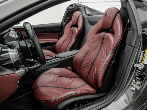 Used 2023 Ferrari 812 GTS RWD image 46
