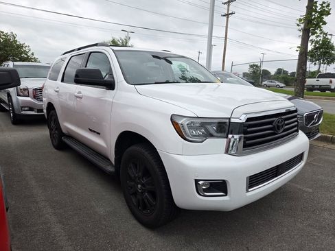 Used 2020 Toyota Sequoia TRD Sport w/ TRD Sport Premium Package RWD image 2