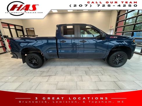 Used 2020 Chevrolet Silverado 1500 Custom Trail Boss w/ Custom Convenience Package AWD/4WD image 8