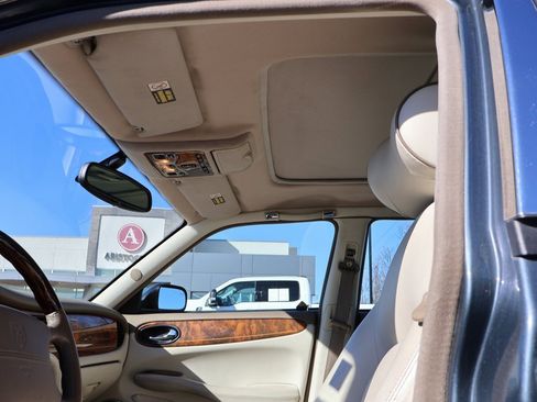 Used 2001 Jaguar XJ image 18